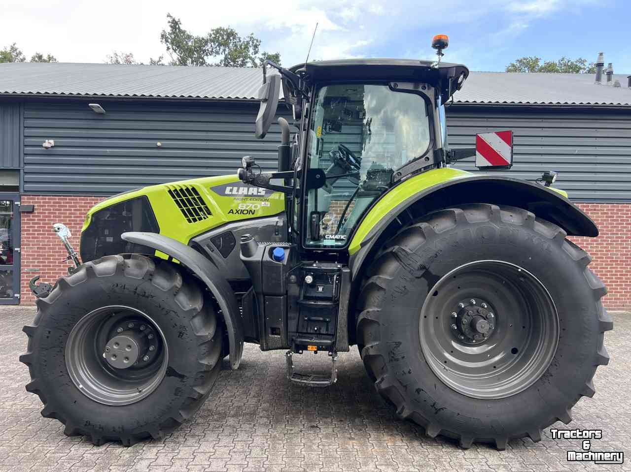 Tractor Claas Axion 870