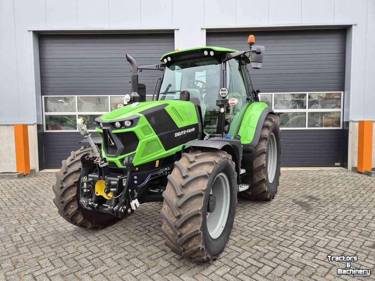 Tractor Deutz-Fahr Agrotron 6130.4 RV-Shift