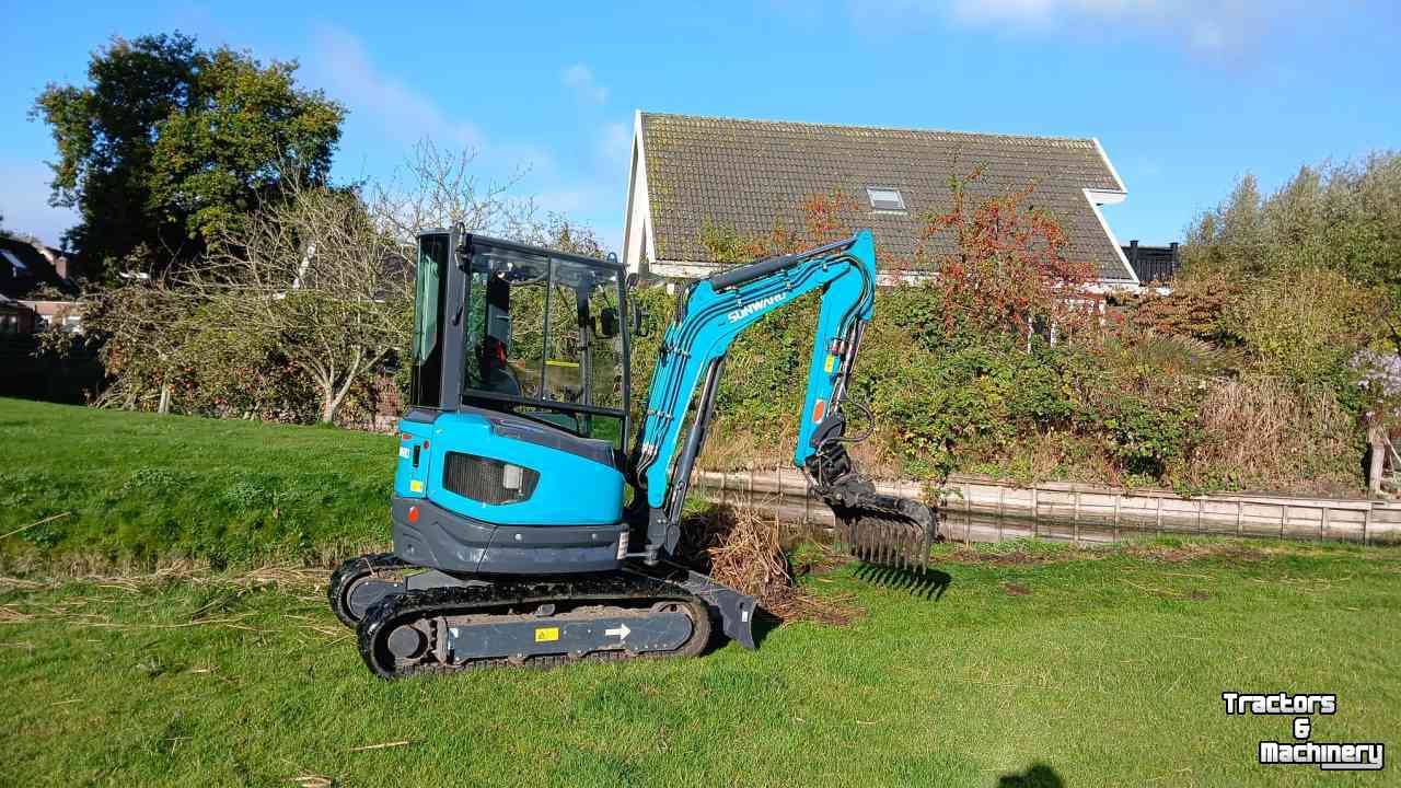 Excavator Sunward SWE25UF