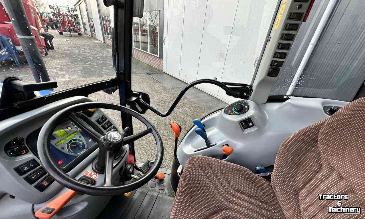 Small-track Tractors New Holland T4050F