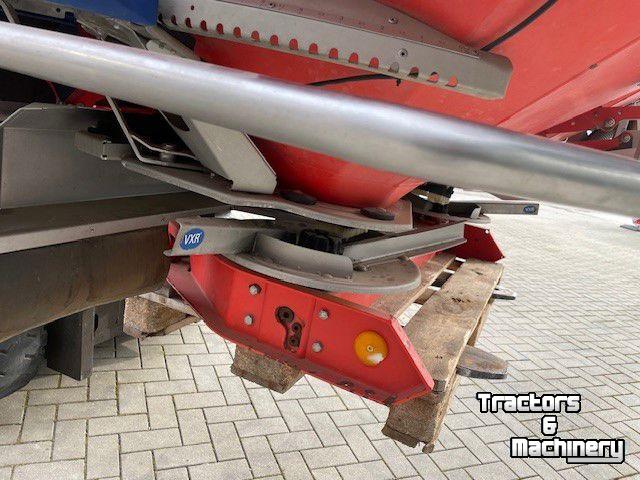Fertilizer spreader Kuhn AXIS 30.1W