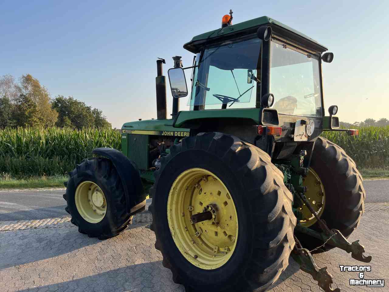 Tractor John Deere 4255