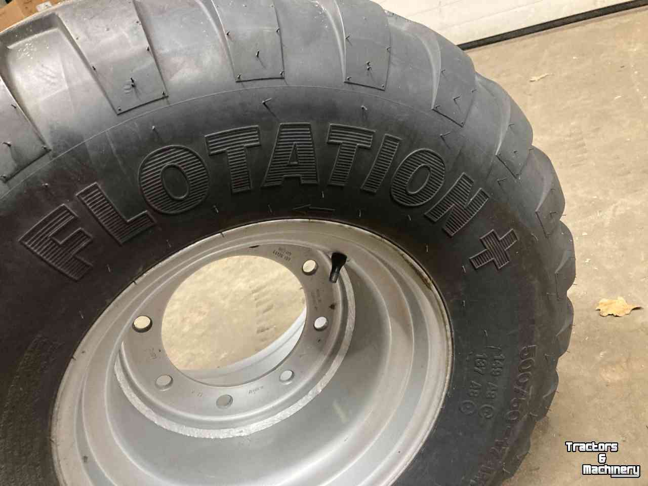 Wheels, Tyres, Rims & Dual spacers Vredestein 500/50-17