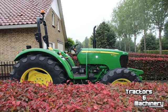 Tractor John Deere 5065E 4WD