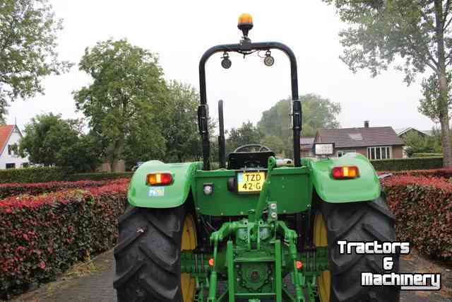 Tractor John Deere 5065E 4WD