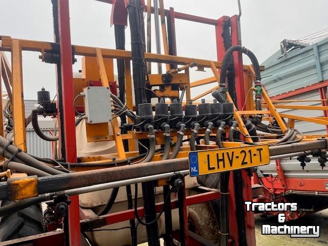 Fieldsprayer pull-type Agrifac getrokken veldspuit 2000 ltr