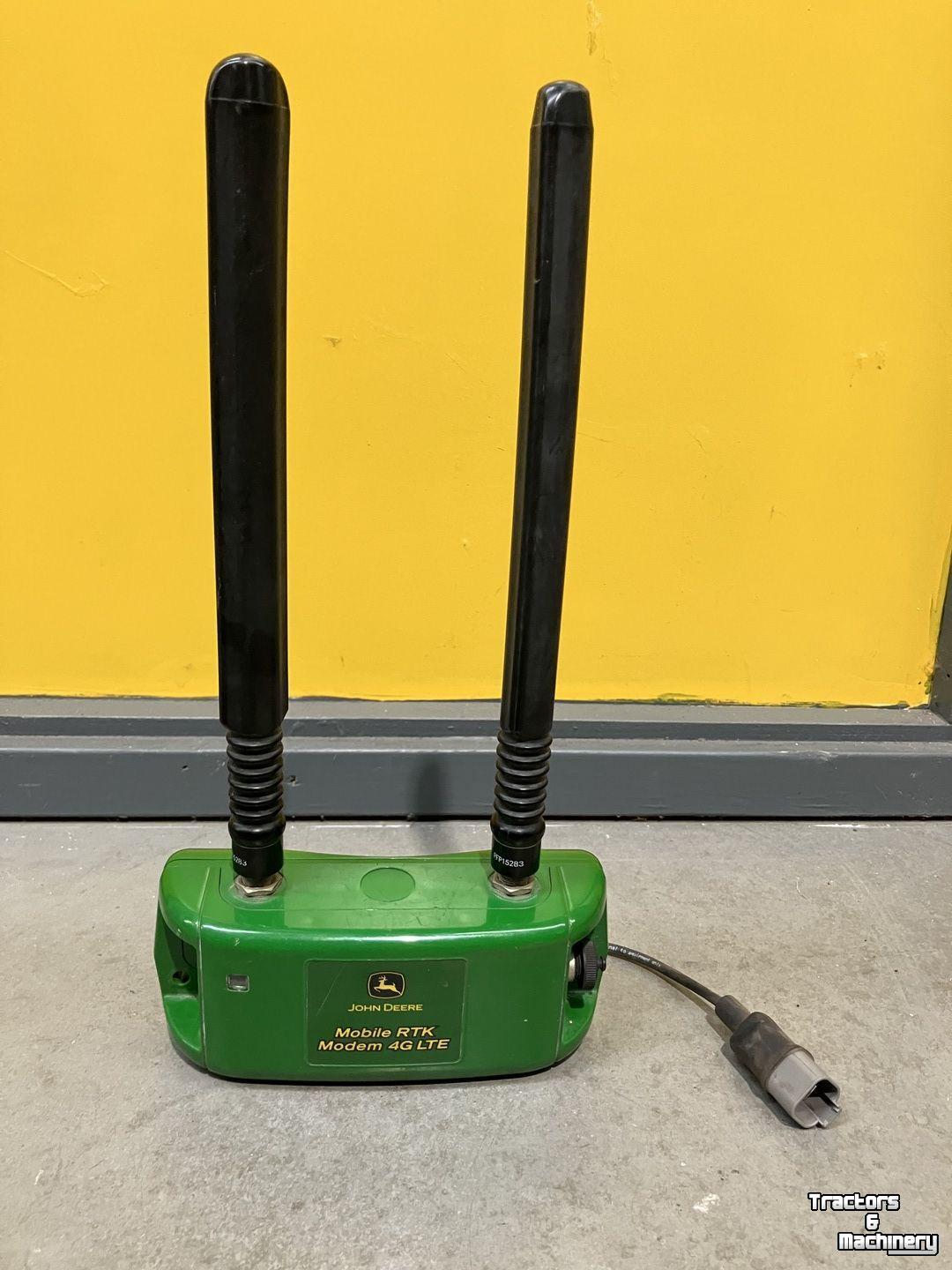 GPS steering systems and attachments John Deere STARFIRE 900 RTK RADIO