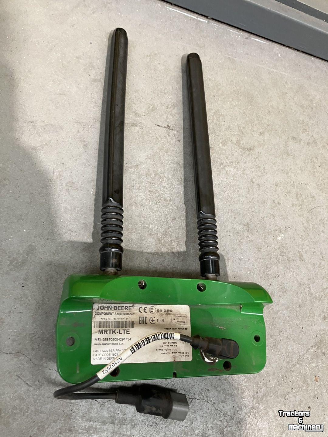 GPS steering systems and attachments John Deere STARFIRE 900 RTK RADIO