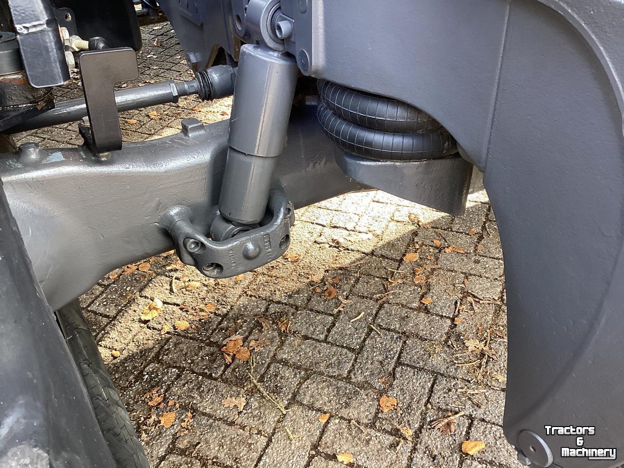 Tractor Valtra T214 A