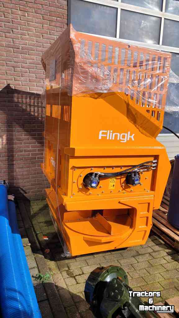 Straw spreader for boxes Flingk SVV 1000