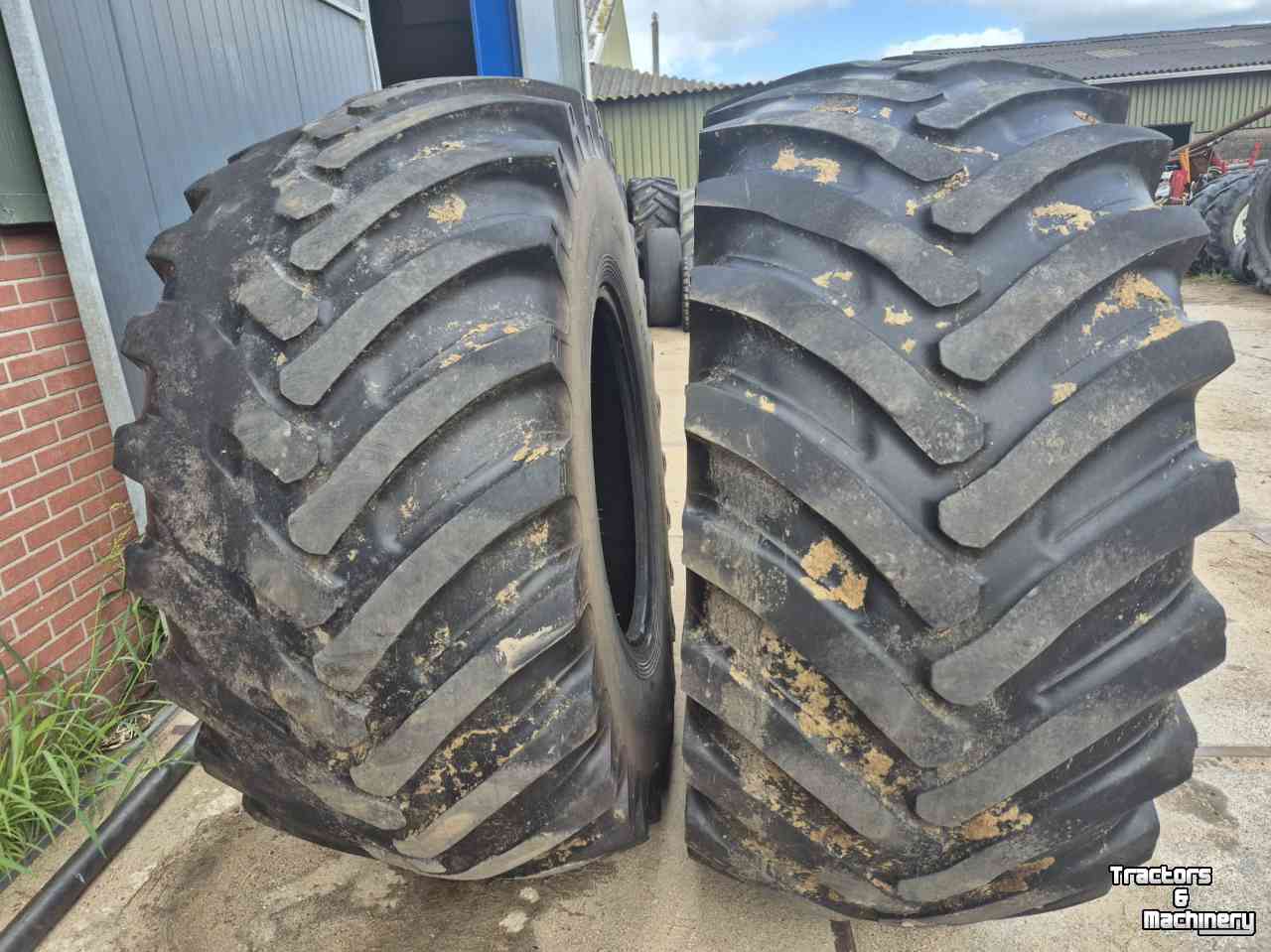 Wheels, Tyres, Rims & Dual spacers Alliance 30.5R32