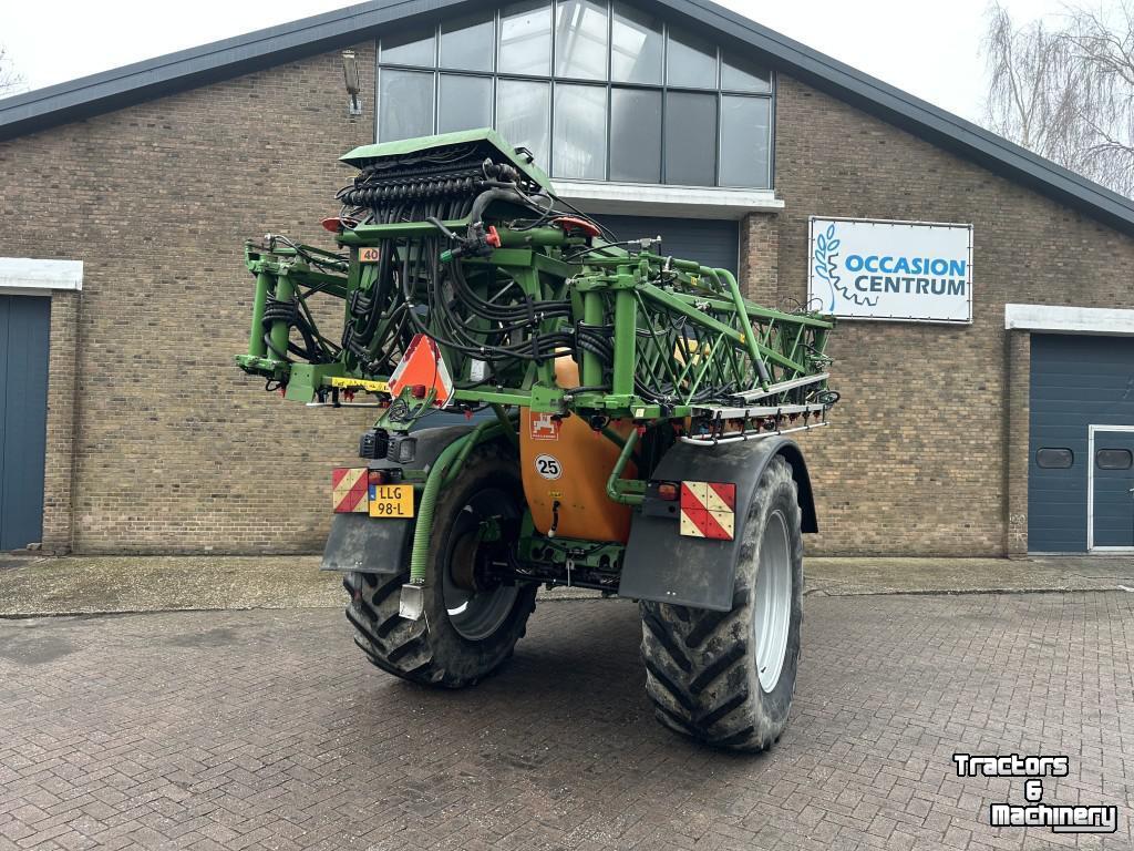 Fieldsprayer pull-type Amazone UX 4200 VELDSPUIT