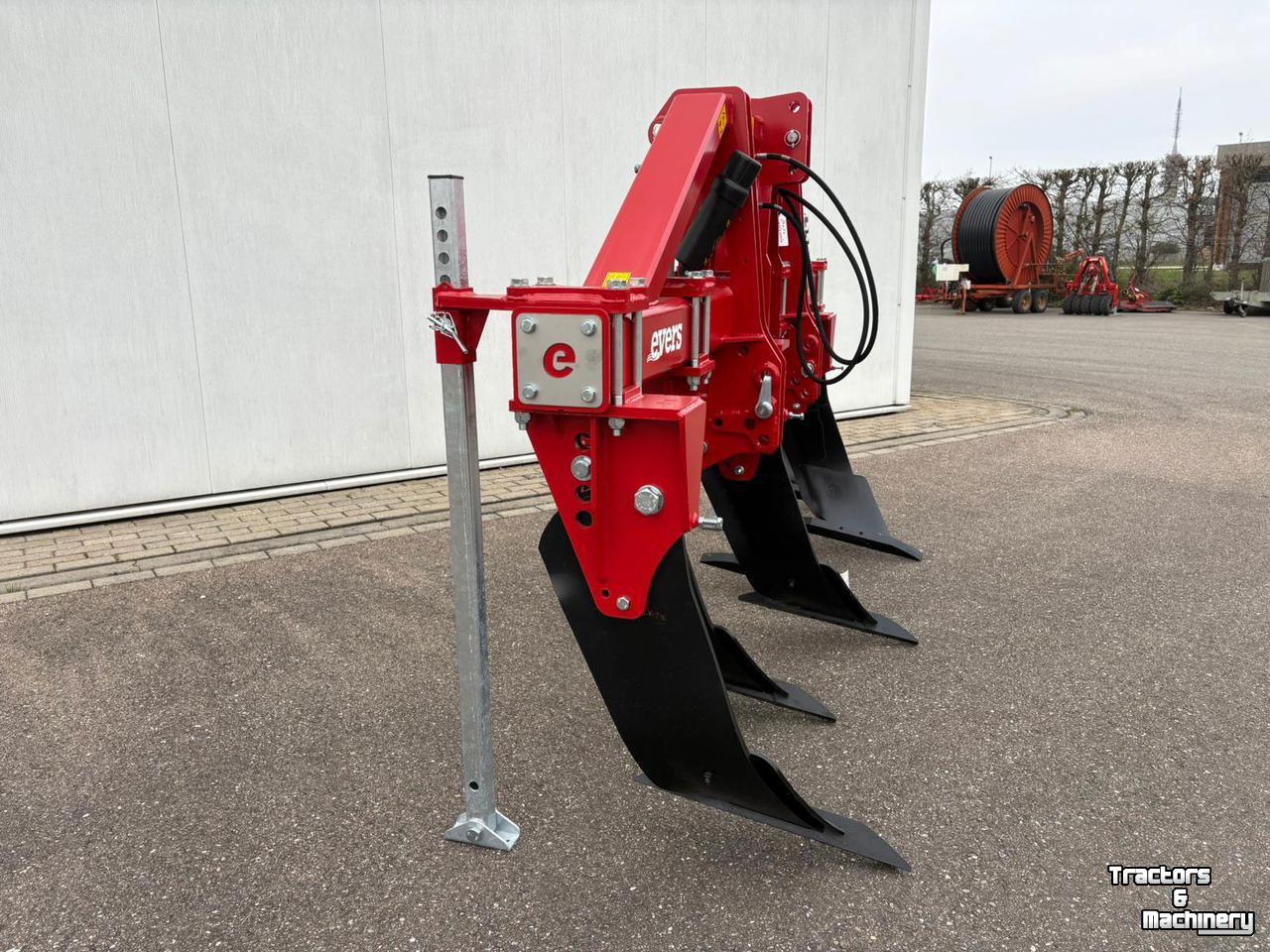 Deep subsoiler Evers Breton XL6-300