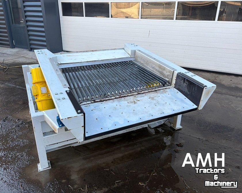Sorting machine Eqraft TZ1250  Tril voorsorteerder afstaarter, Vibrating pre-grader with topper, Vibrations-Vorsortierer mit Entstieler