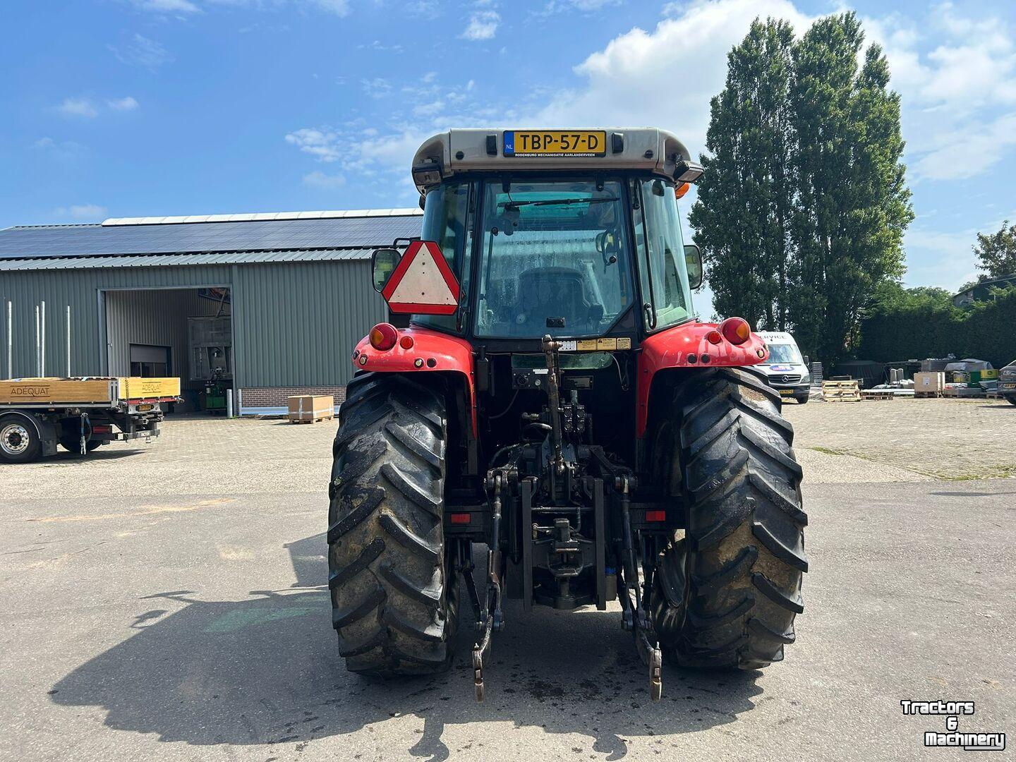Tractor Massey Ferguson 5445 trekker