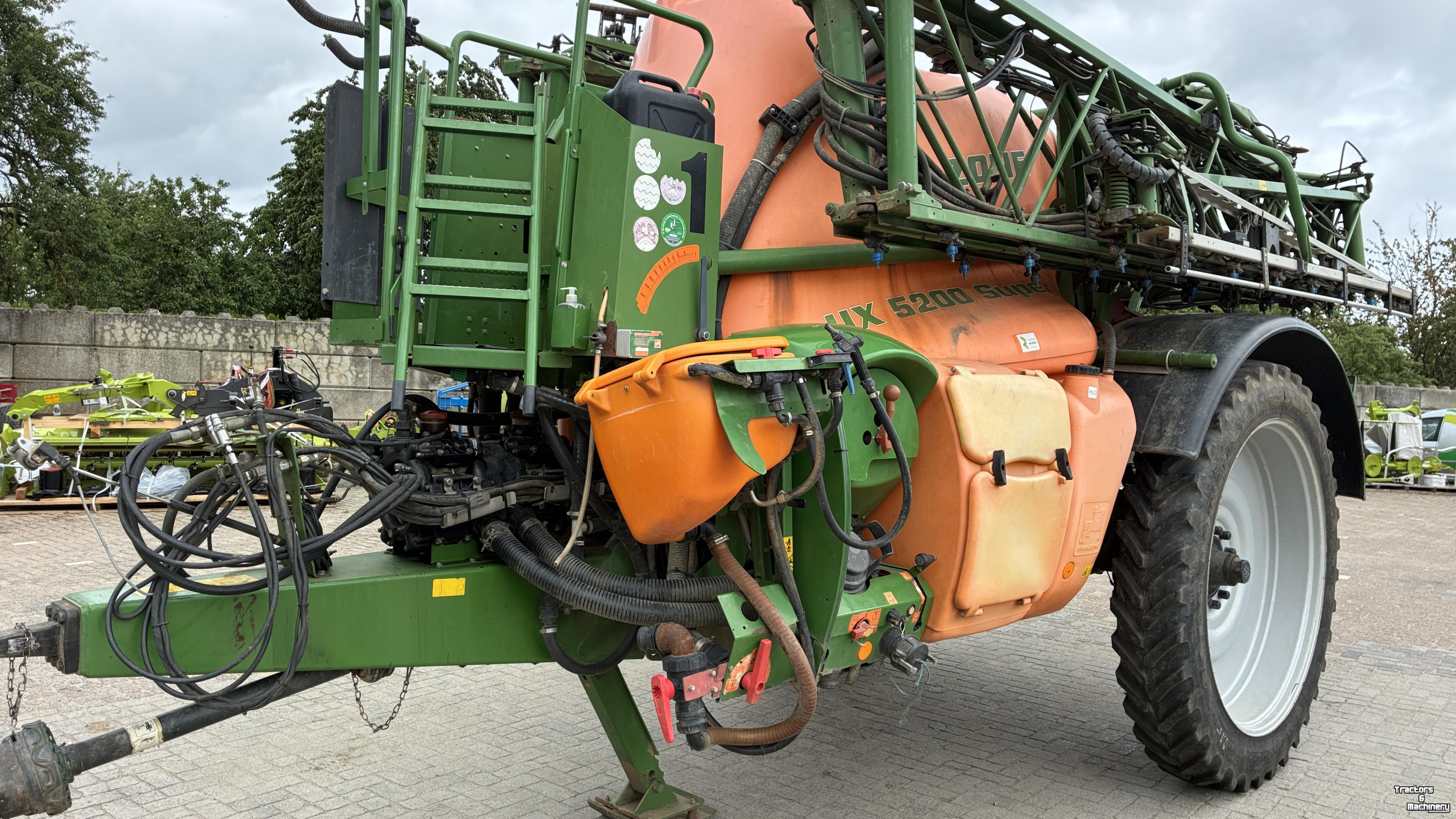 Fieldsprayer Amazone UX 5200