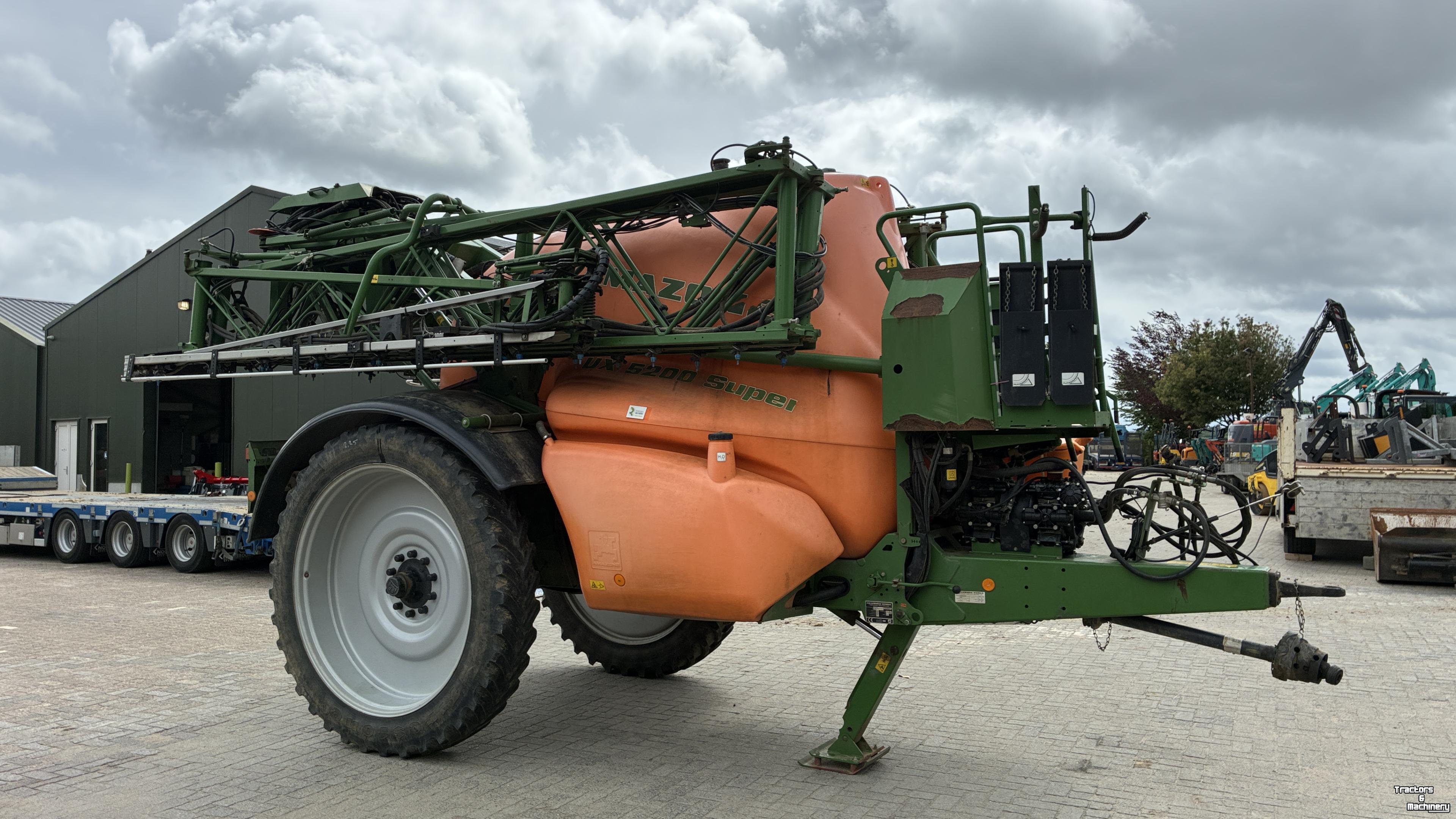 Fieldsprayer Amazone UX 5200