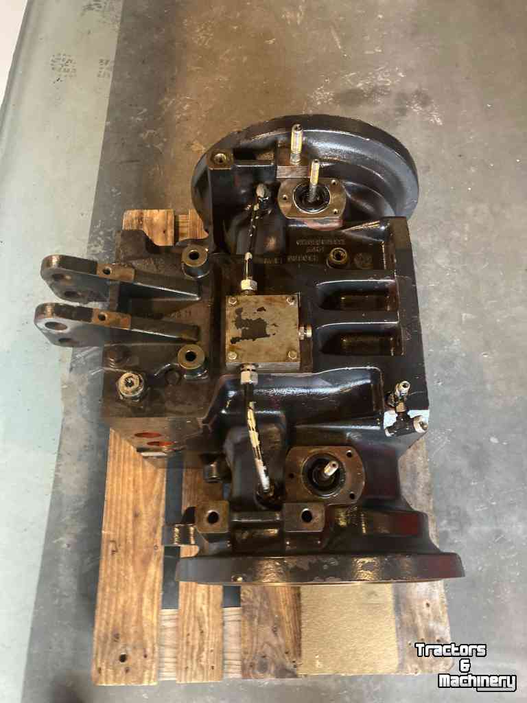 Used parts for tractors Steyr CVT / CVX