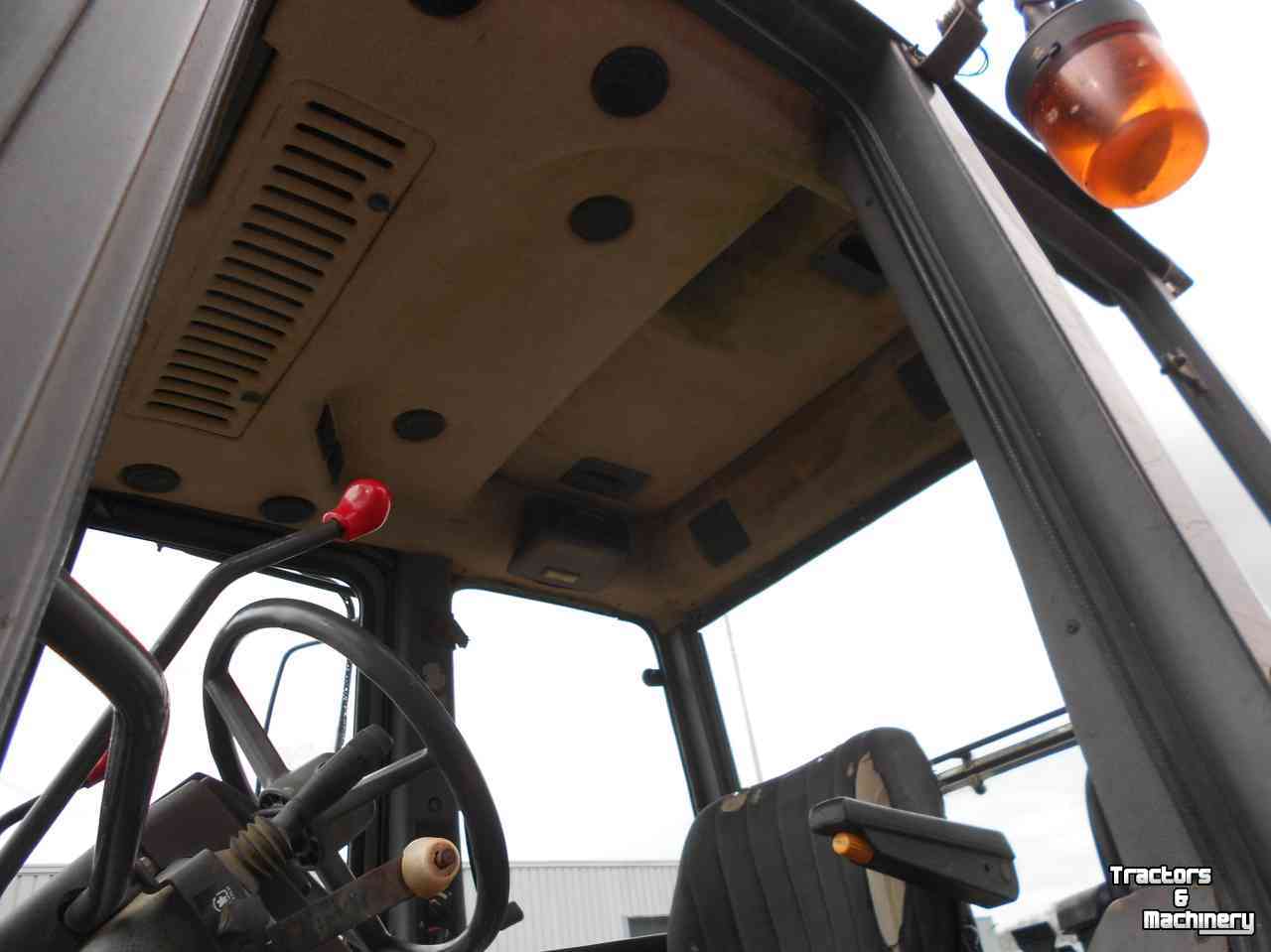 Tractor Renault temis 610