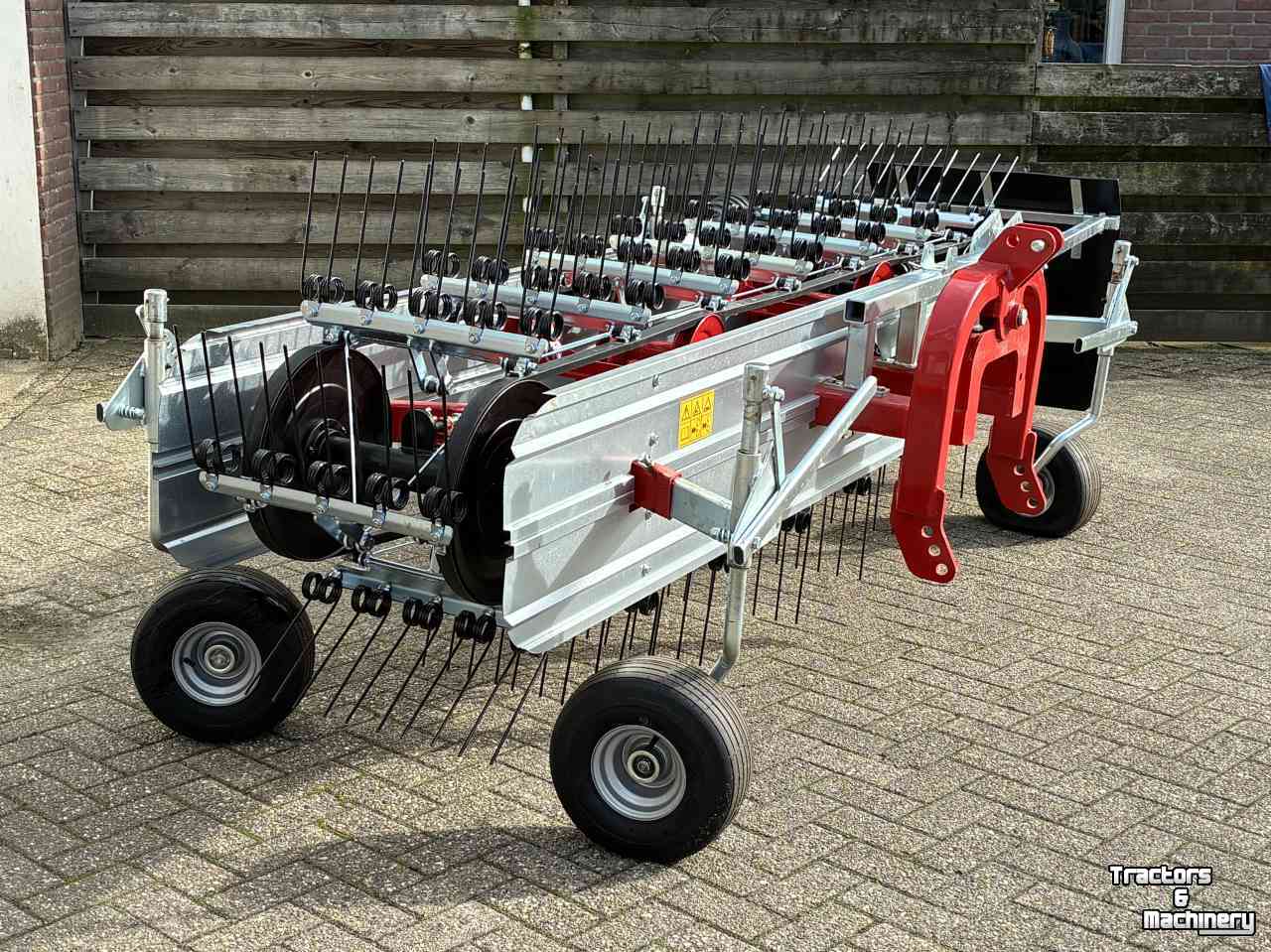 Rake Daros D300 ALPINE