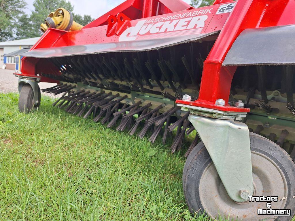 Weed brusher Ducker HDK1800 onrkuidborstel