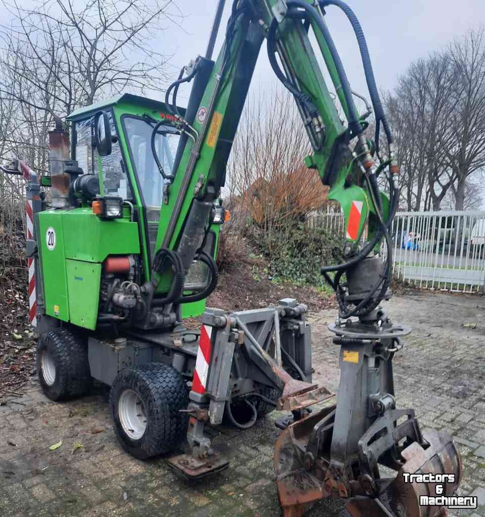 Excavator mobile Hansa APZ331 Grafdelver kraan