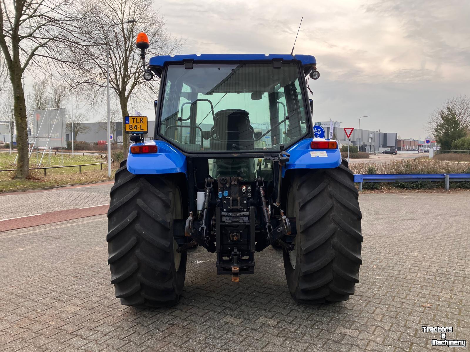 Tractor New Holland 100A