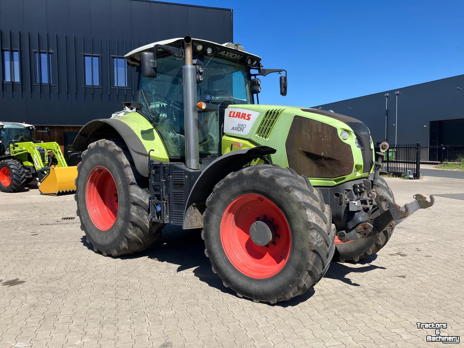 Tractor Claas AXION 830