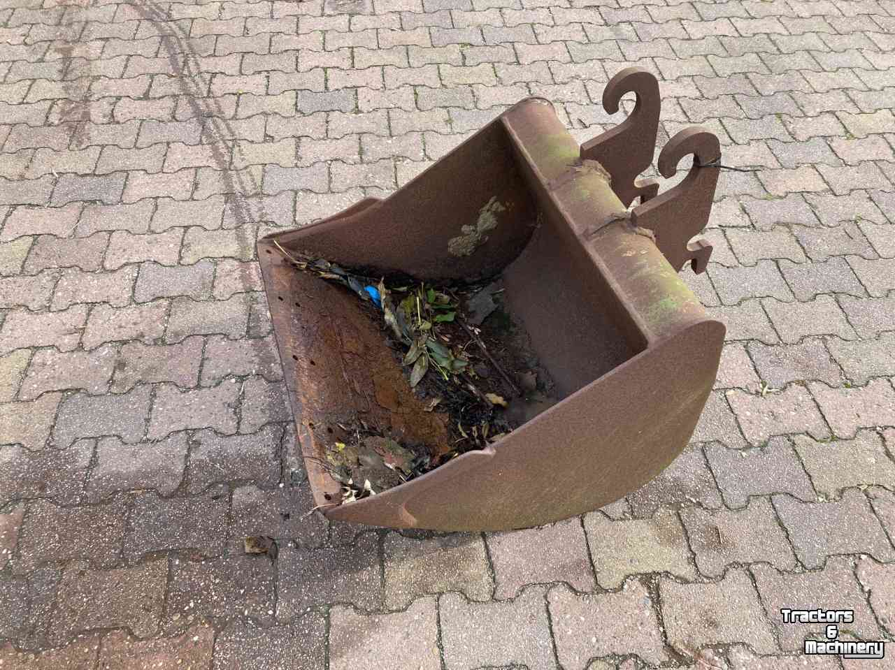 Excavator buckets  Dieplepelbak  grondbak  70cm  CW00