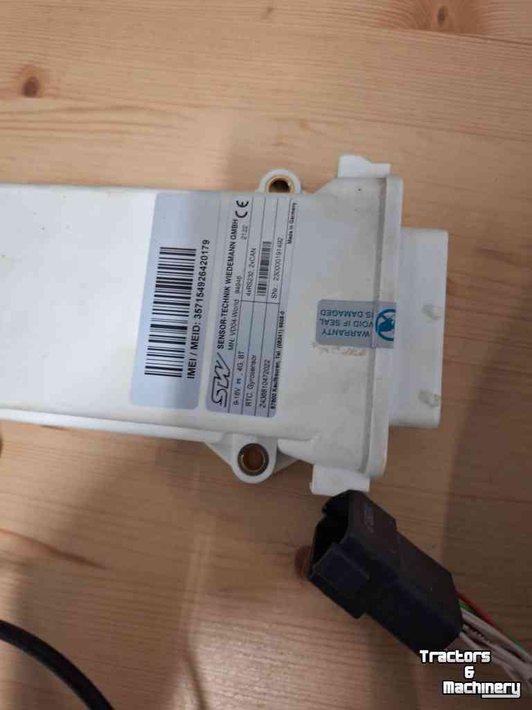 GPS steering systems and attachments Fendt Fendt Novatel Ontvanger RTK + Modem