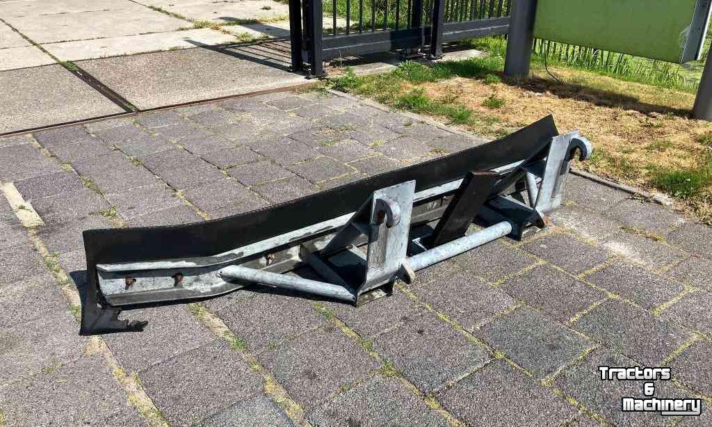 Snow Removal Equipment  Rubberschuif met euro & lepelinsteek