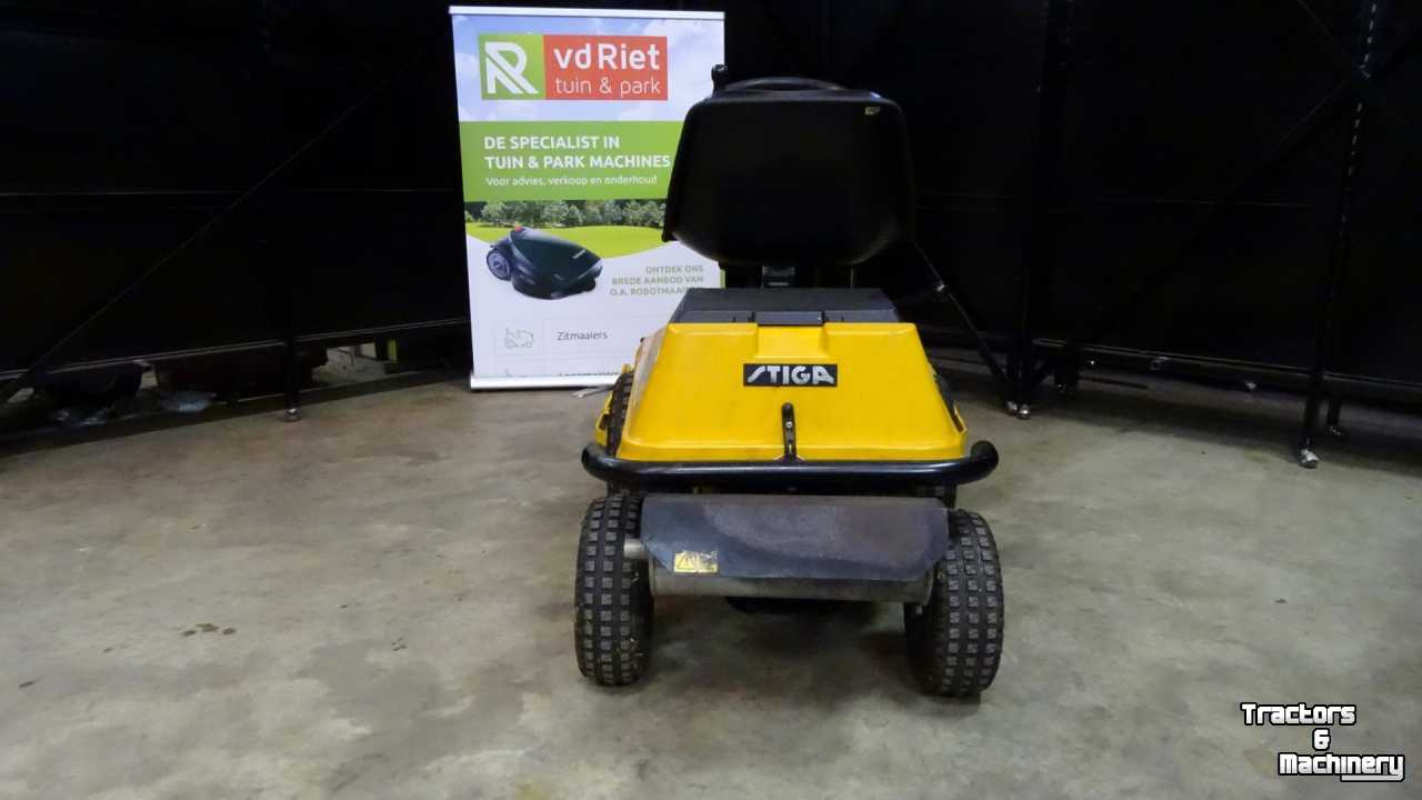 Ride-on mower Stiga 1302