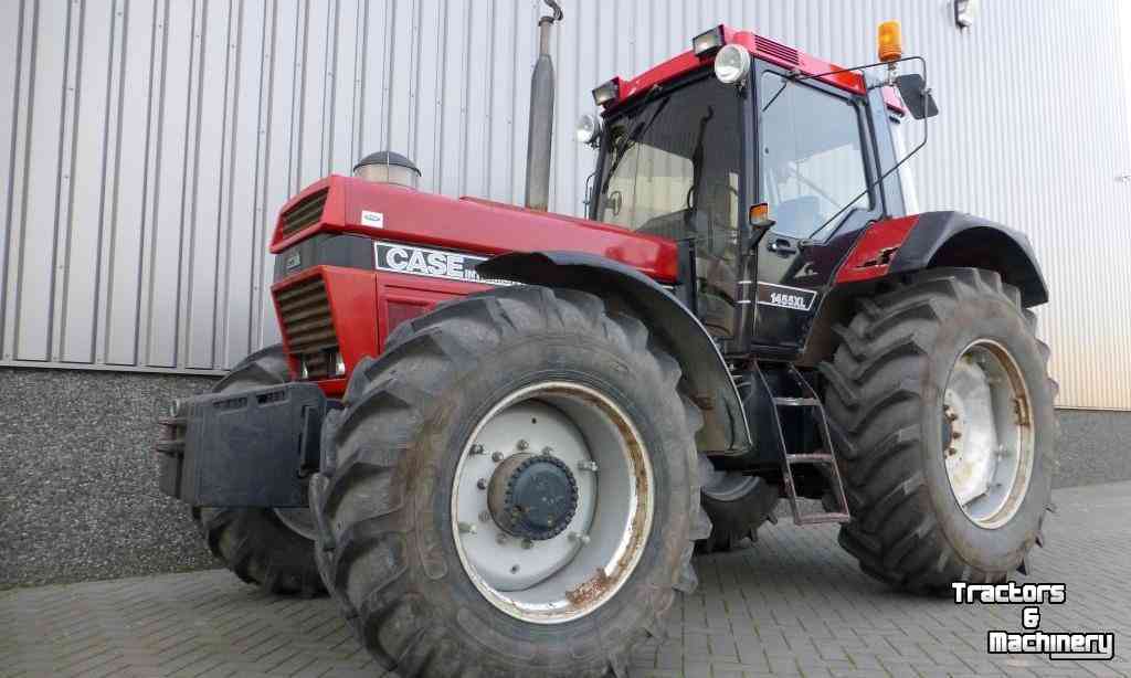 Tractors Case-IH 1455