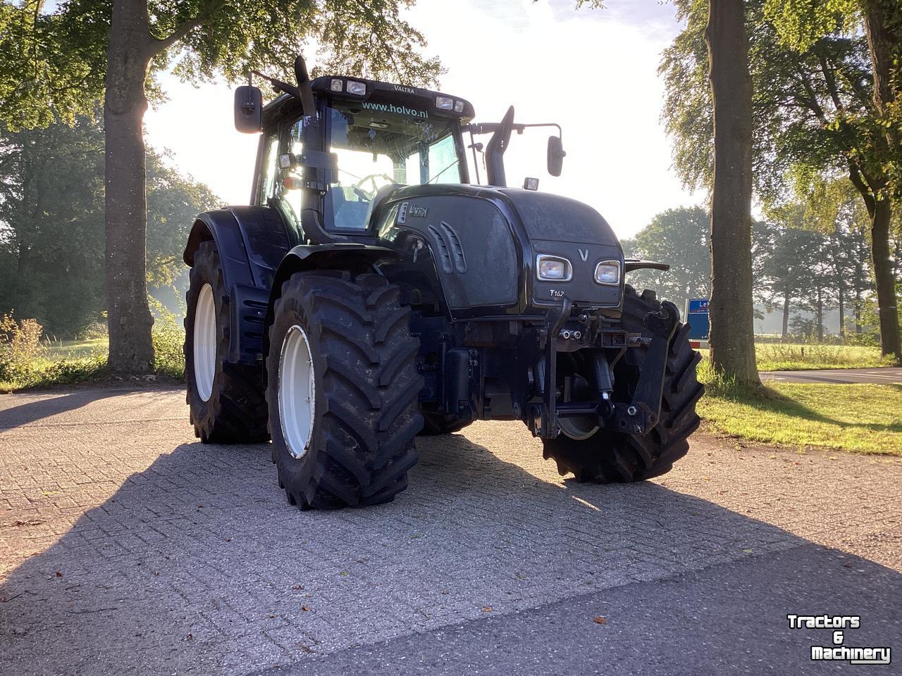 Tractor Valtra T162e