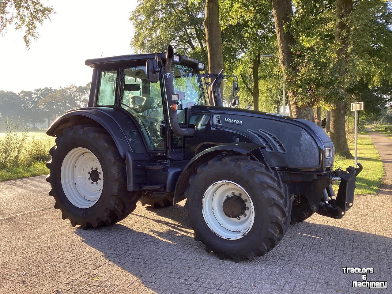 Tractor Valtra T162e
