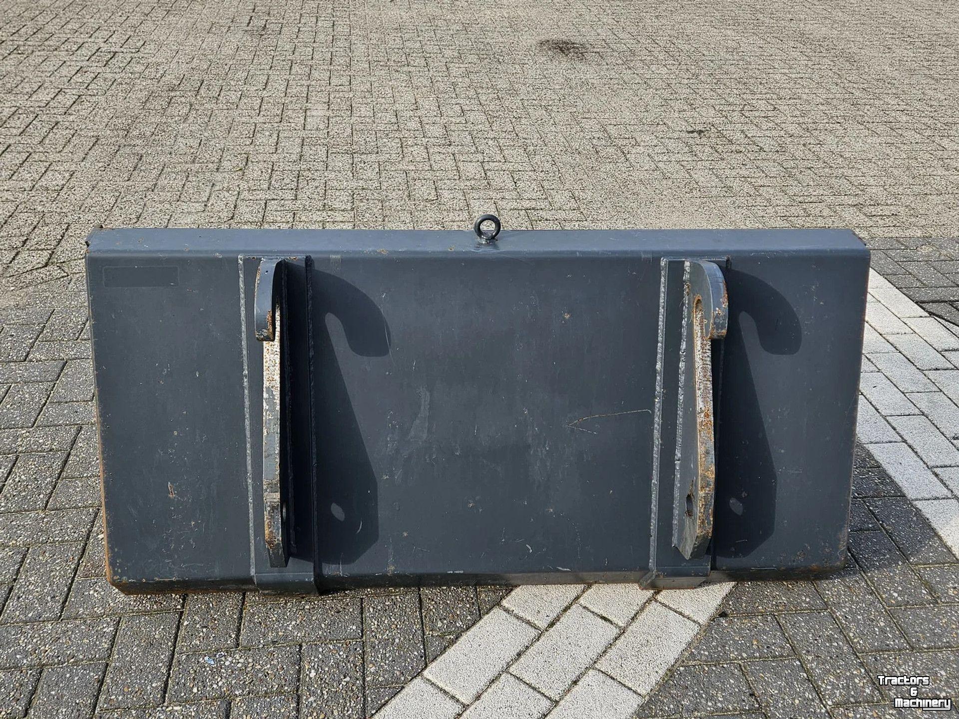 Loading buckets Weidemann Shovelbak 1.30m