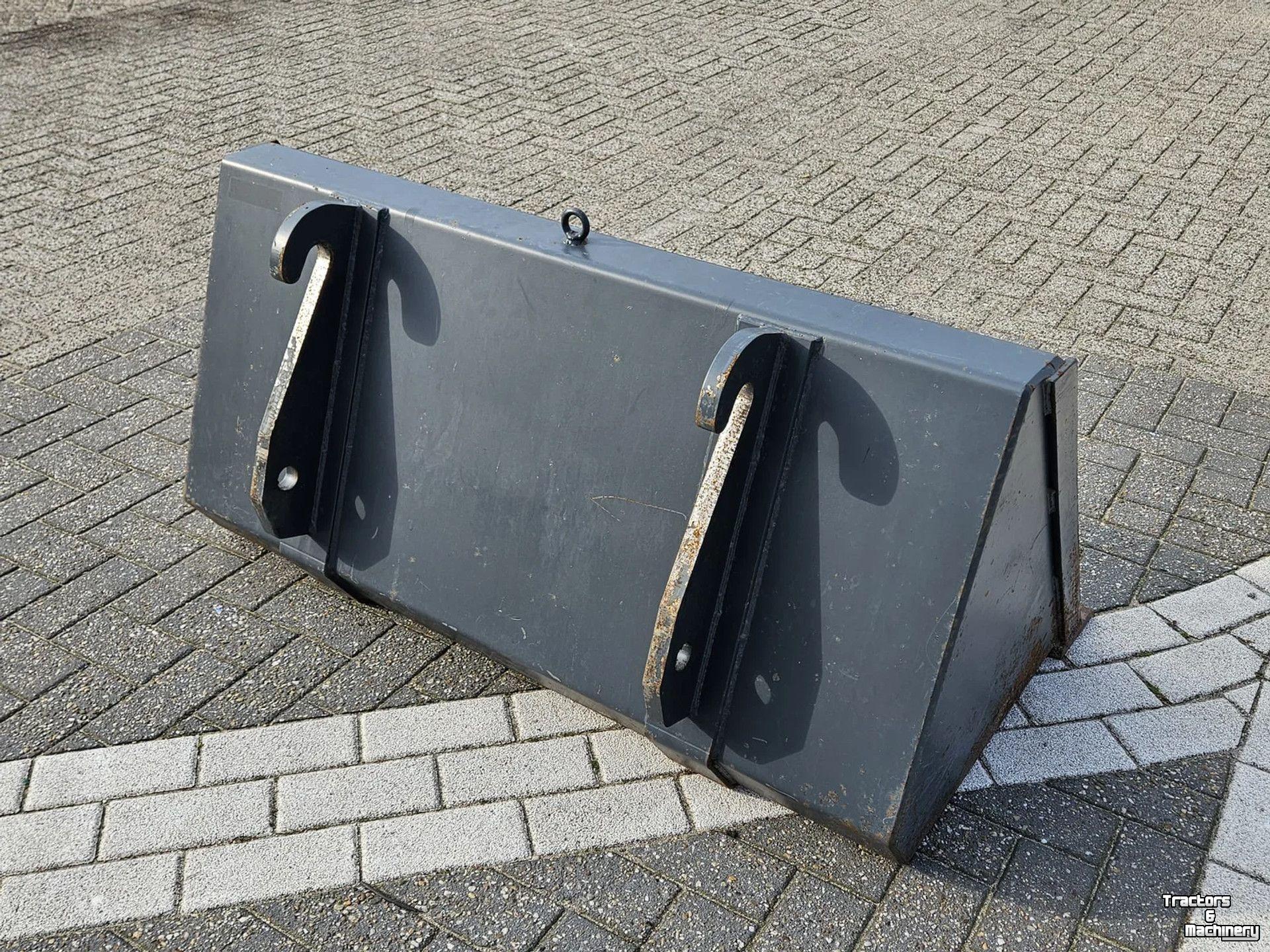 Loading buckets Weidemann Shovelbak 1.30m