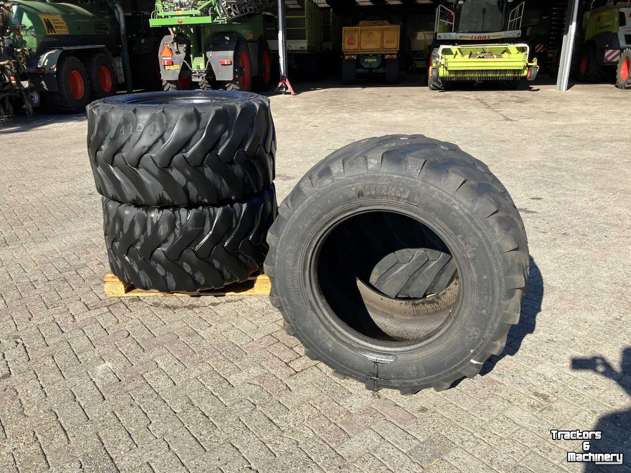 Wheels, Tyres, Rims & Dual spacers Alliance 600/55-26.5