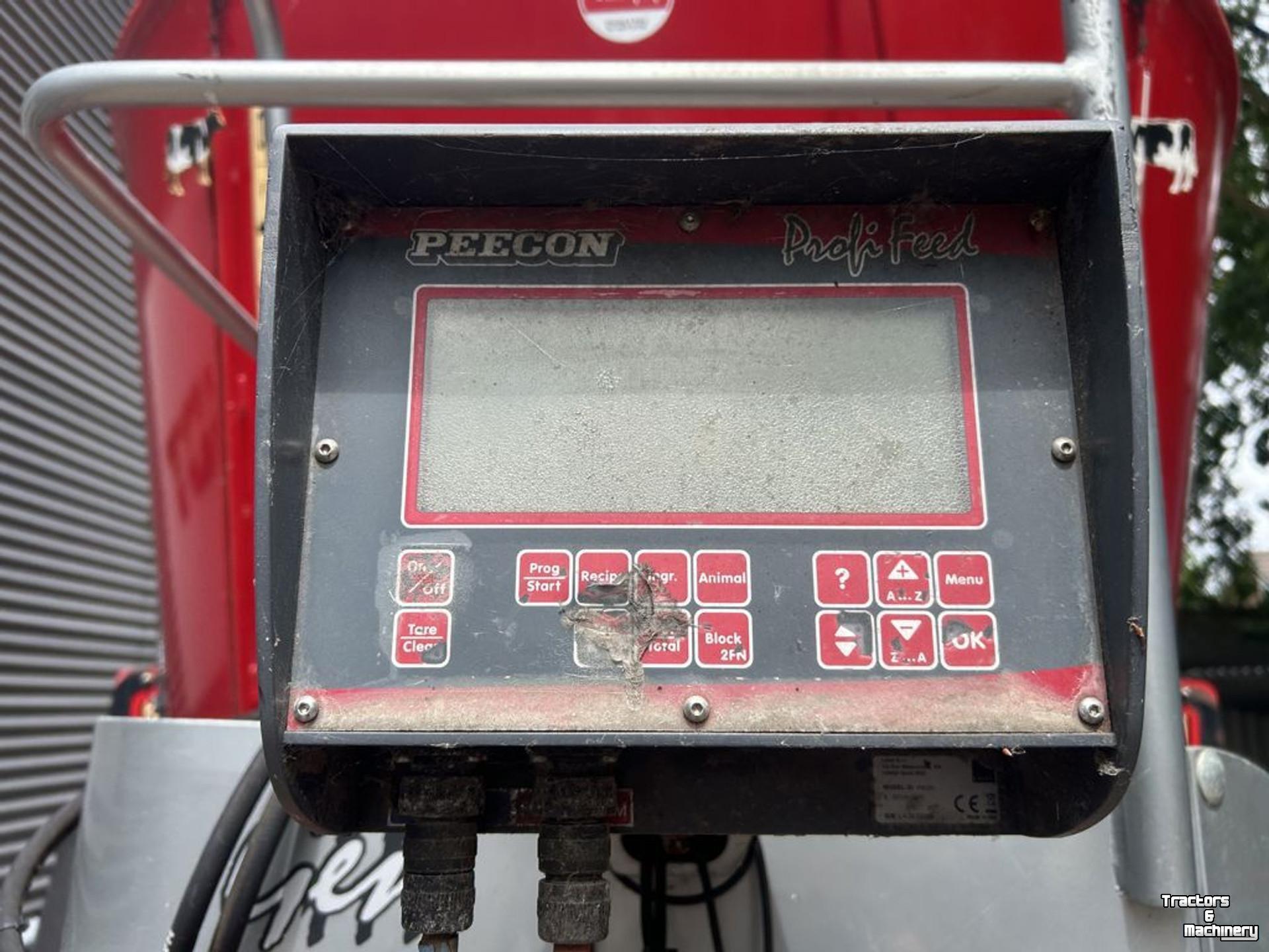 Vertical feed mixer Peecon VMW220