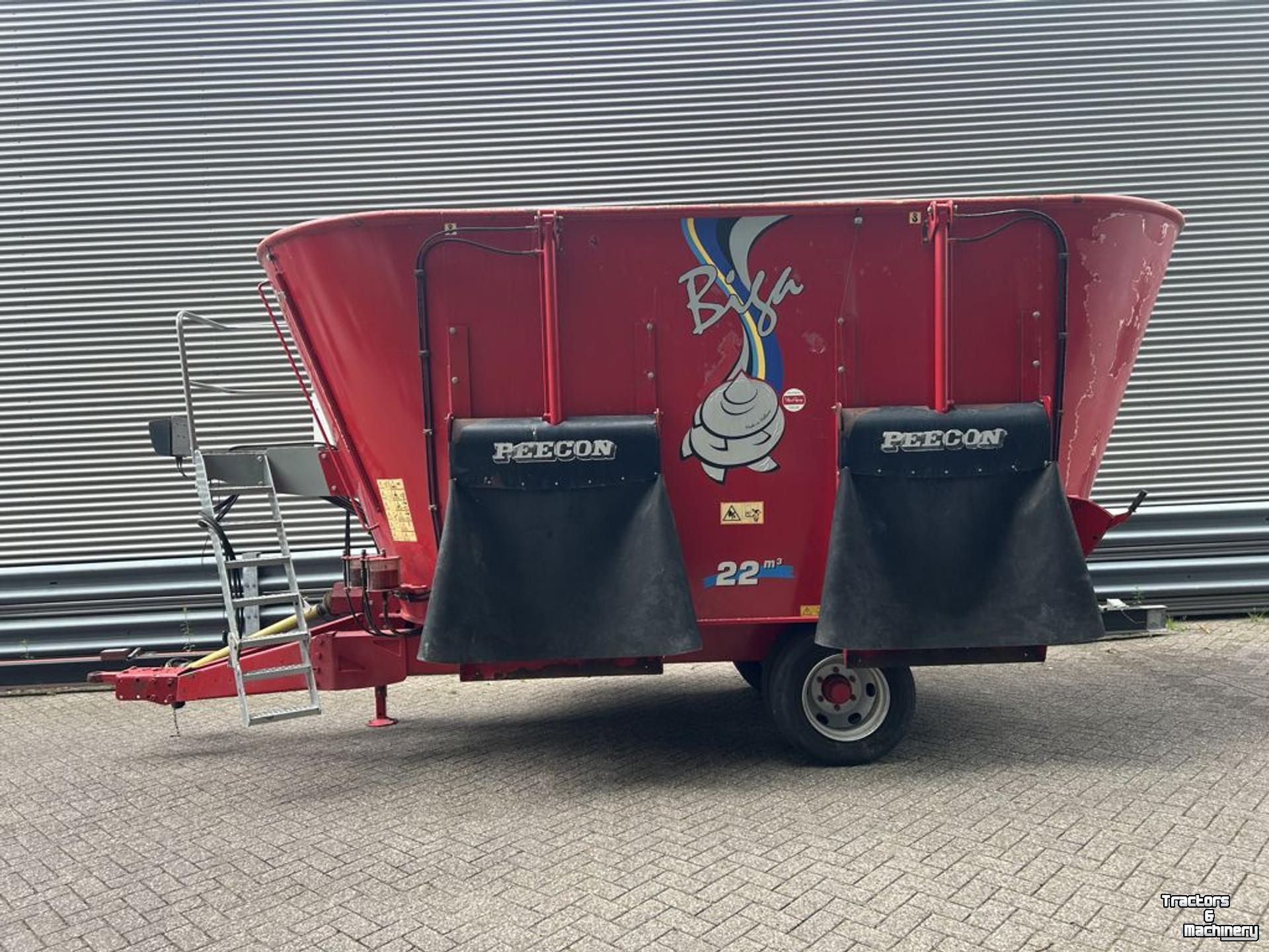 Vertical feed mixer Peecon VMW220