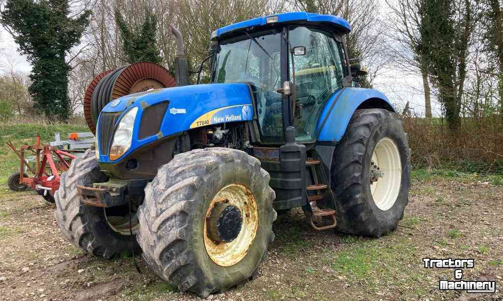 Tractors New Holland T 7040 PC Tractor voor Onderdelen !