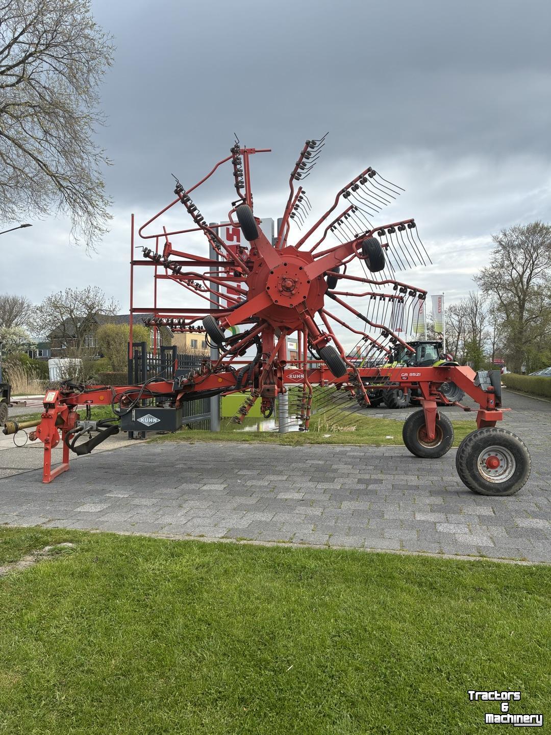 Rake Lely Hibiscus 915 CD Vario