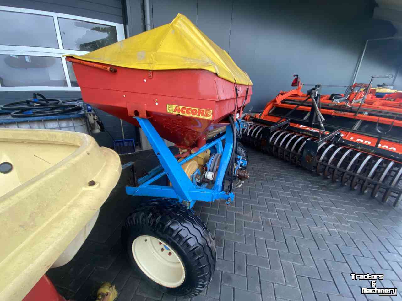 Seed drill Accord Fronttank type DL