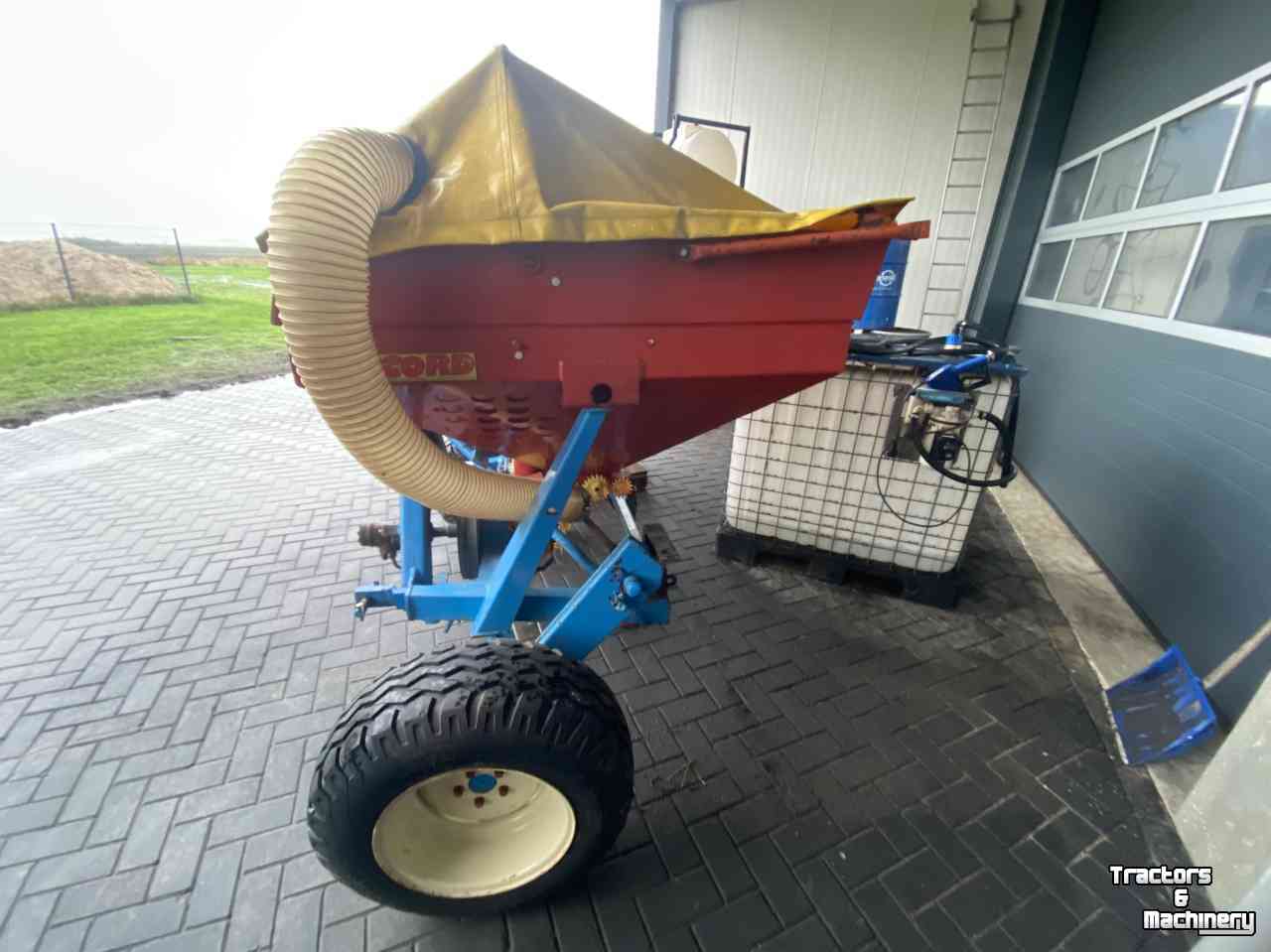 Seed drill Accord Fronttank type DL