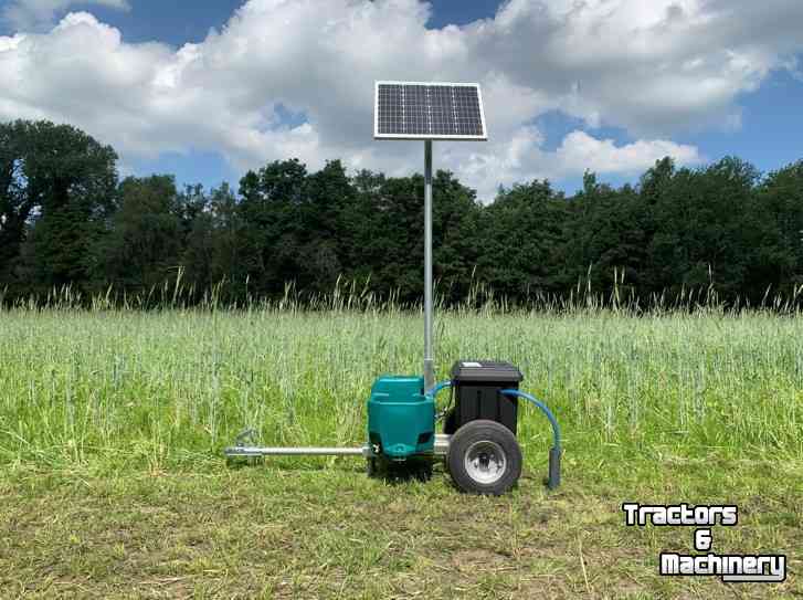 Water trough Solar Energy Suevia Suevia Solar weidedrinkbak 80 liter , met bronpomp