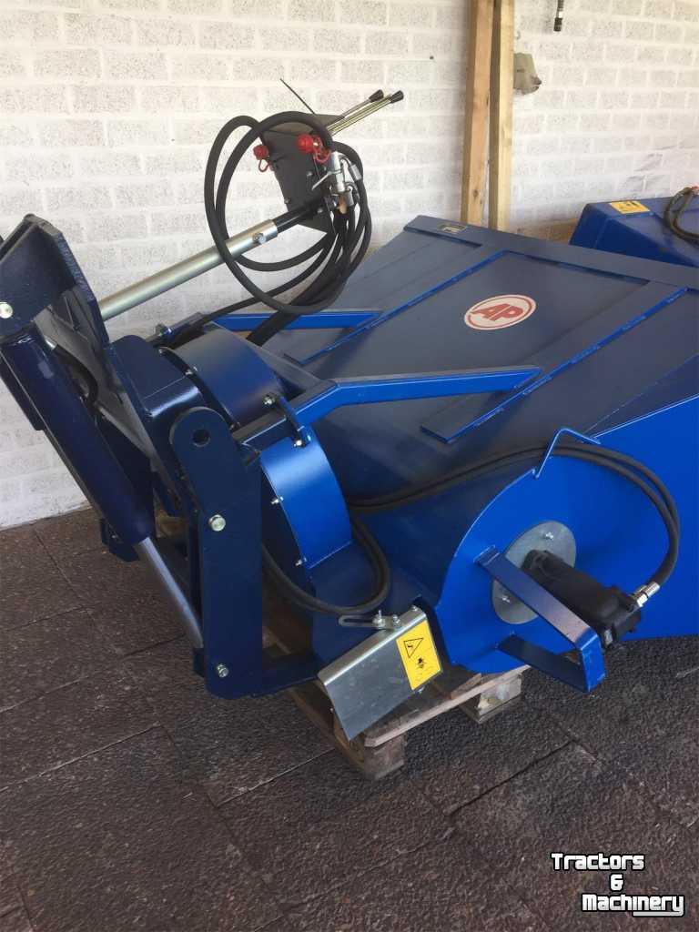 Sawdust spreader for boxes AP ZV1750T zaagselstrooier