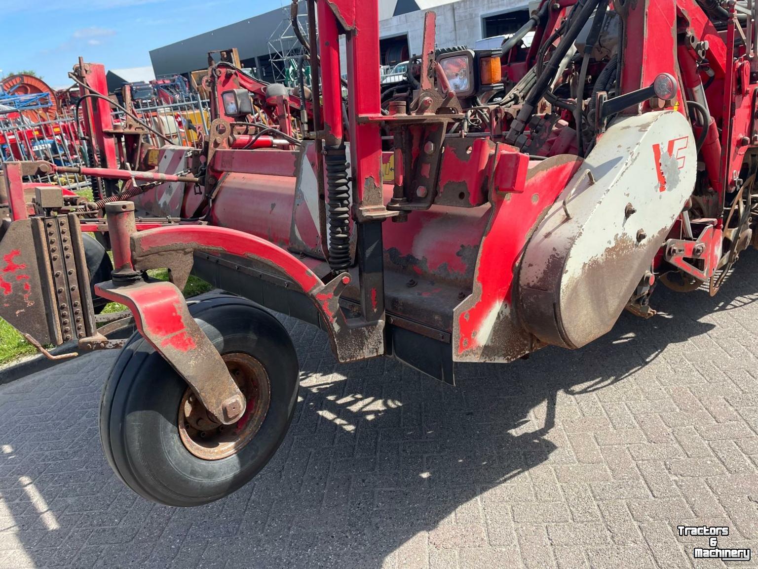 Sugar beet harvester Vervaet BE625
