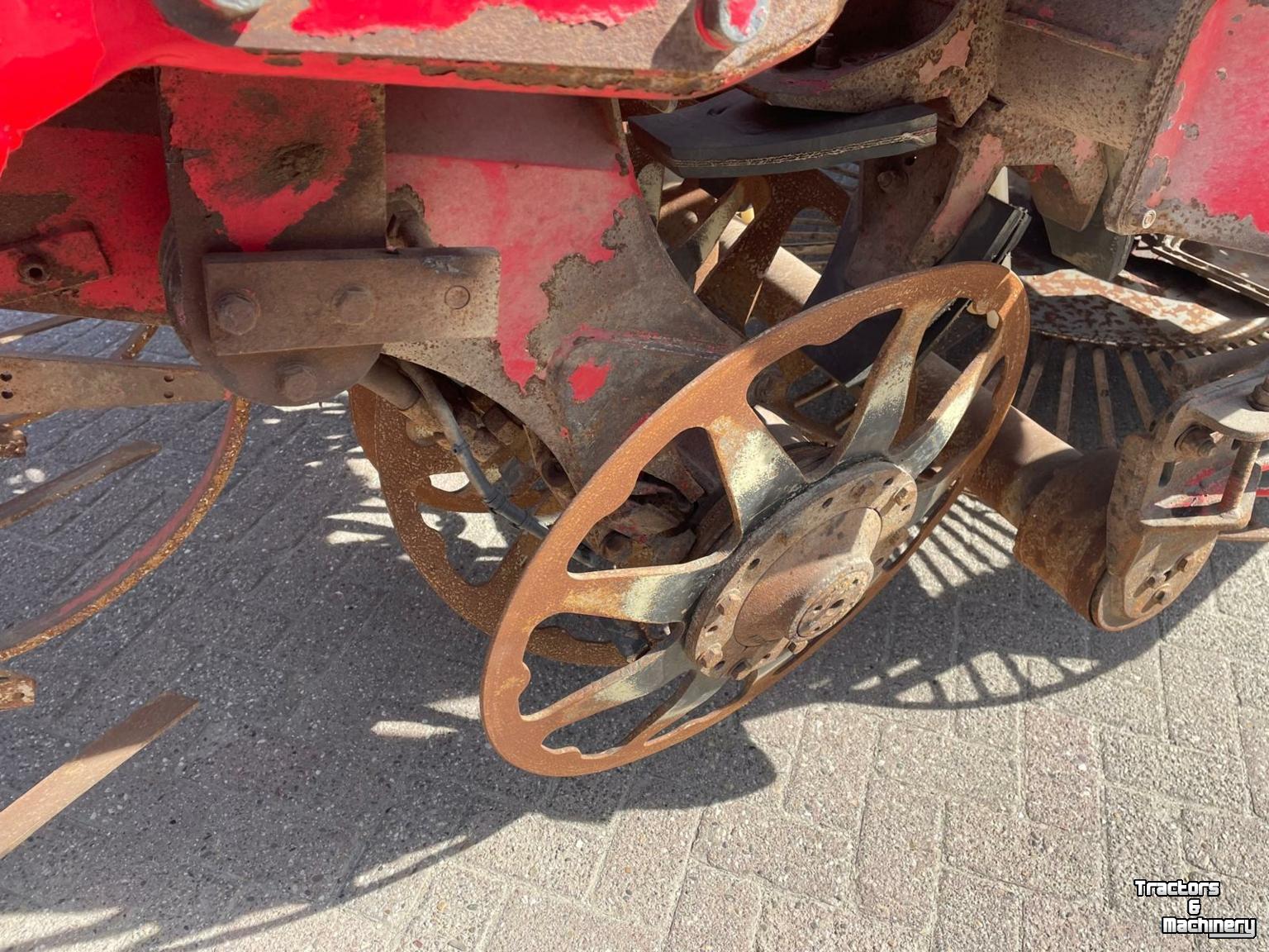 Sugar beet harvester Vervaet BE625