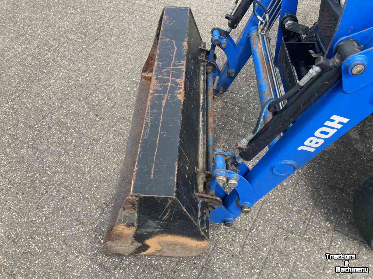 Horticultural Tractors New Holland TC24D  compact tuinbouw traktor
