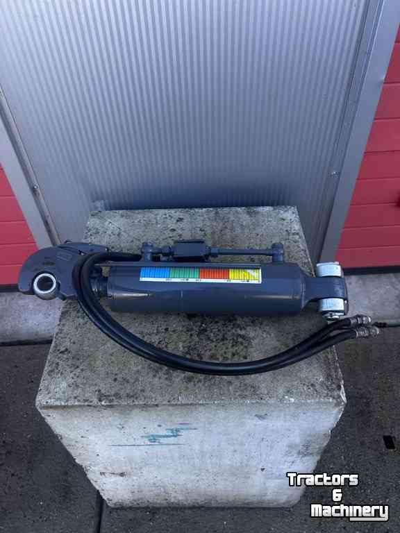 Used parts for tractors Massey Ferguson HYDR TOPSTANG